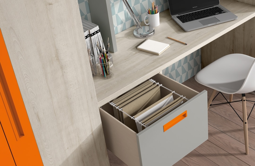 ESCRITORIOS Y ESTANTERIAS